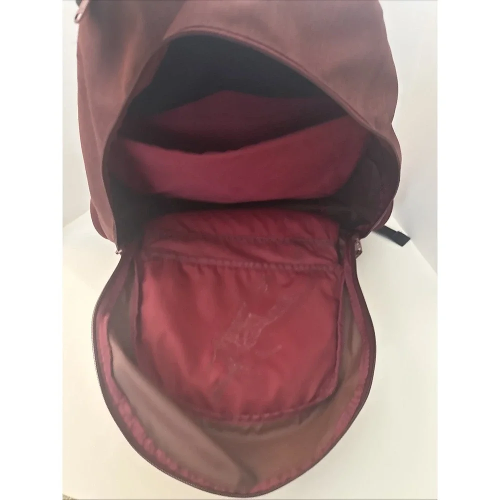 DAKINE Burgundy Backpack With Six Pockets Durable For School Outdoor Use #FLAW